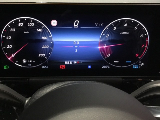 MERCEDES-BENZ Clase GLA 200 en Adarsa Norte - Foto 12