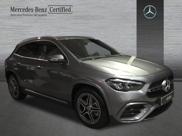 MERCEDES-BENZ Clase GLA 200 en Adarsa Norte - Foto 3