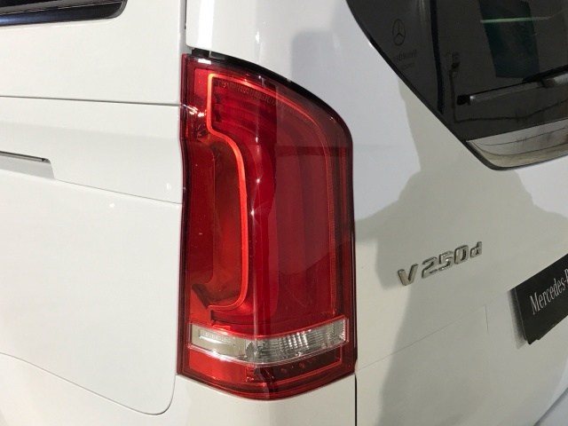MERCEDES-BENZ Clase V  COMBI V 250 d 6D Avantgarde Largo (EURO 6d) en Adarsa Norte - Foto 19