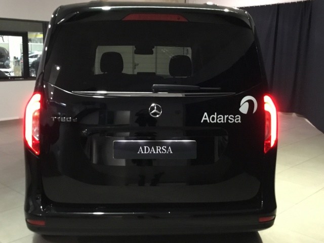 MERCEDES-BENZ Clase T 180 d en Adarsa Norte - Foto 10